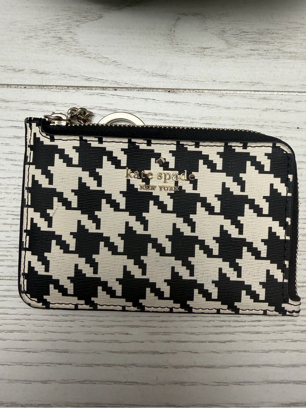 kate spade Black & White Houndstooth Zip Card Case with Keyring